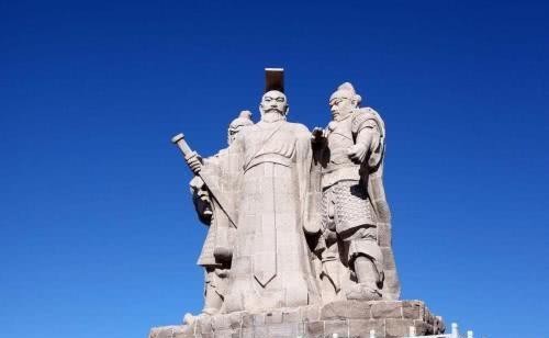 冒死|神医去越南治病,无意间发现一植物,冒死偷来种植,拯救上亿百姓