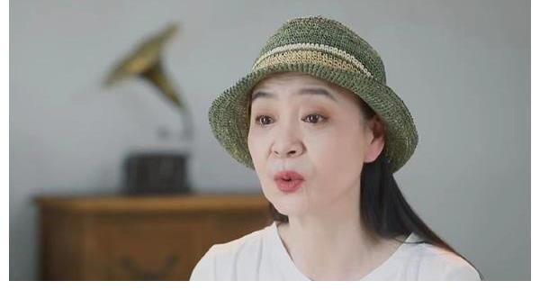 劉雪華|62歲瓊瑤女郎劉雪華參加節(jié)目，自曝獨(dú)居10年，擔(dān)心摔倒沒人知道