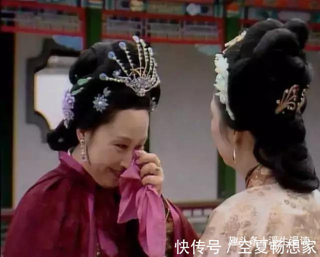 邢岫烟#《红楼梦》四大家族衰败,受影响最小的是薛家,因为薛家有宝钗