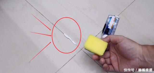 菜刀|牙膏涂抹在菜刀上,作用花钱难买,可惜今天才学到,回家试一试