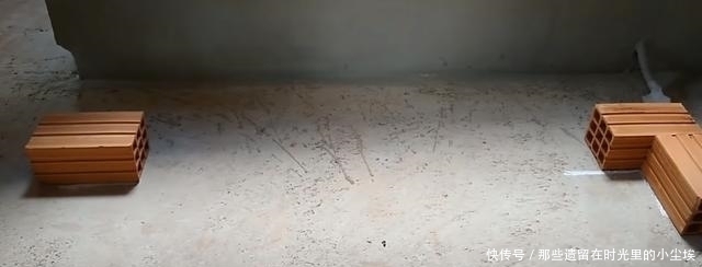 瓦工|瓦工给橱柜加了一层底座,完工后太实用,邻居看了都想重做