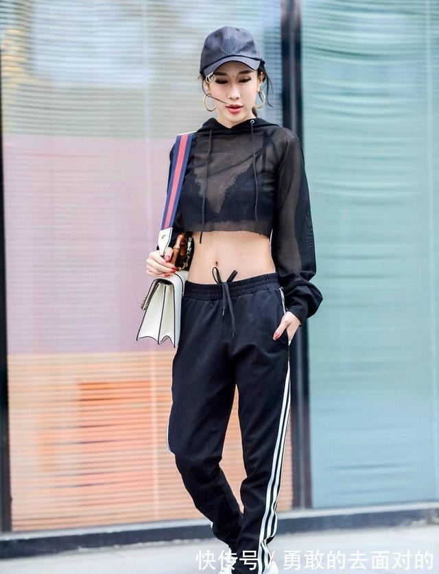 时尚 运动裤穿在身上更显瘦,极具个性还能彰显青春,减龄又时尚!