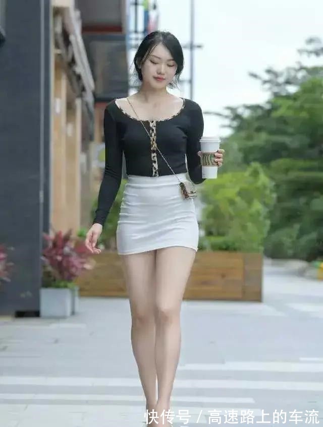 搭配 身高175厘米,简单的黑白搭配就有一种女神御姐的韵味,气质好!