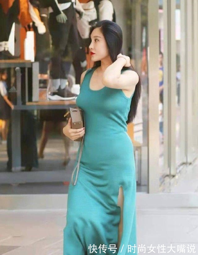 vivian 女人这么穿,真漂亮,蓝绿色的裙子+高跟鞋!