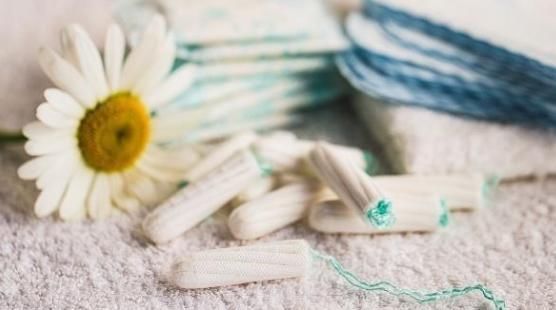 更年期|45岁后的女性，身体若有几个变化，或许是例假要跟你“告别”了！