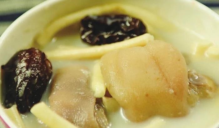 小云|产后下奶困难,宝妈每天被迫喝“下奶汤”,不仅没效还上火、便秘