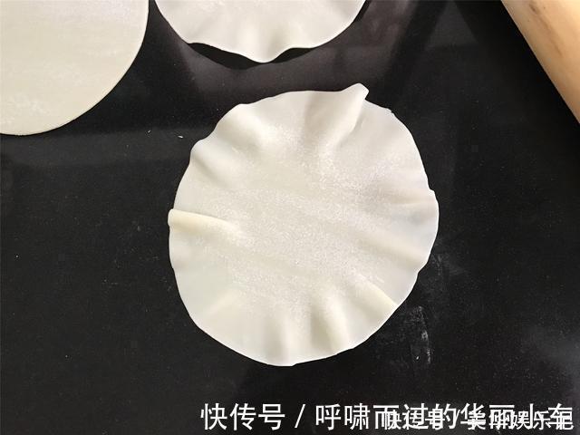快手|饺子皮加1碗糯米,做成快手早餐,皮薄馅大,一人一屉不够吃