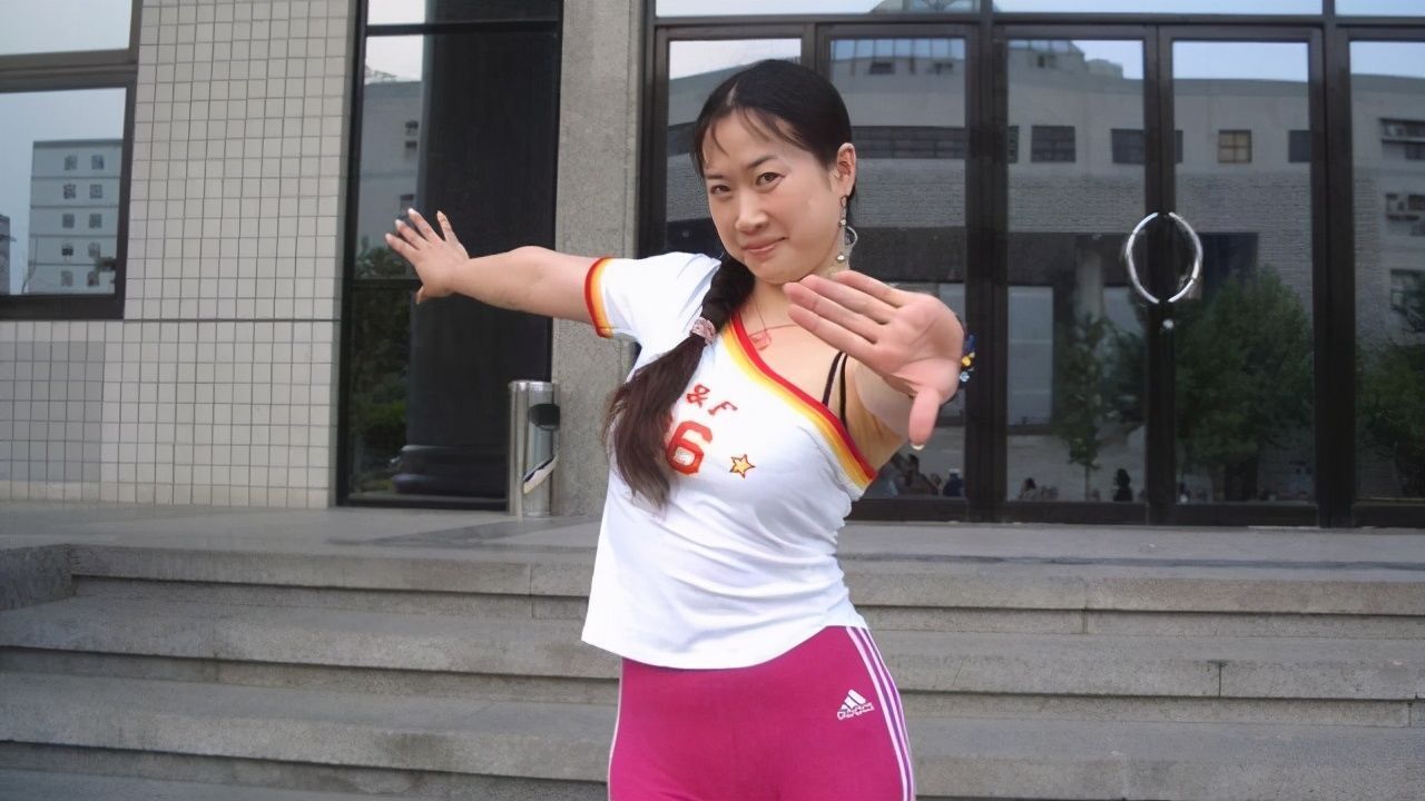 芙蓉姐姐减肥前_芙蓉姐姐减肥后照片_芙蓉姐姐减肥