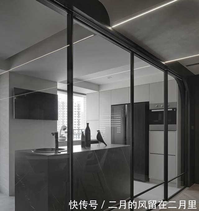 衣帽间|你们要的“灰色空间”来了，全屋典雅大气，感觉不出一丝冰冷