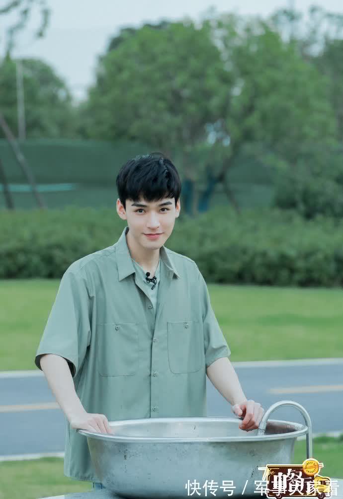 龔俊|《中餐廳5》帶不動姚安娜,龔俊沒有組CP,黃曉明寧靜爭老大!