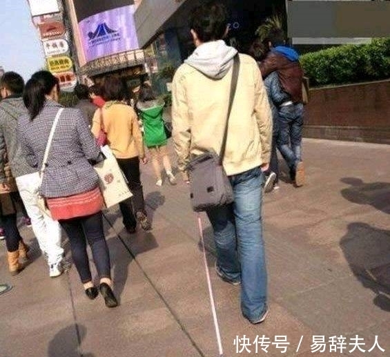 |搞笑图片幽默段子笑话:哈哈,这条路的名字还挺有个性的啊