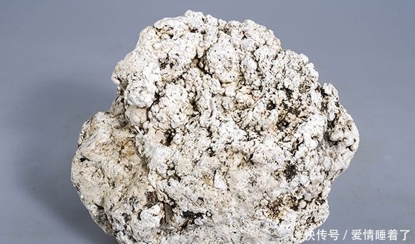 如果你有一块令你暴富的石头,你会拿着它带家人旅游吗