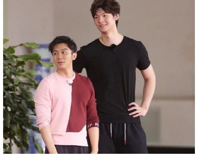 跑男|影视资讯：“跑男”第9季的悲哀：收视率一降再降，曾经的“兄弟”都跑没了！