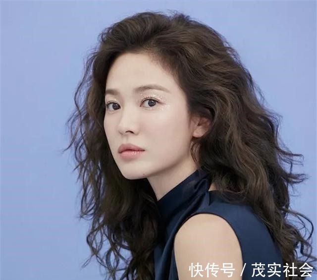 减龄 女人50岁后,别再剪短发了!今年流行这些发型,时髦减龄又气质