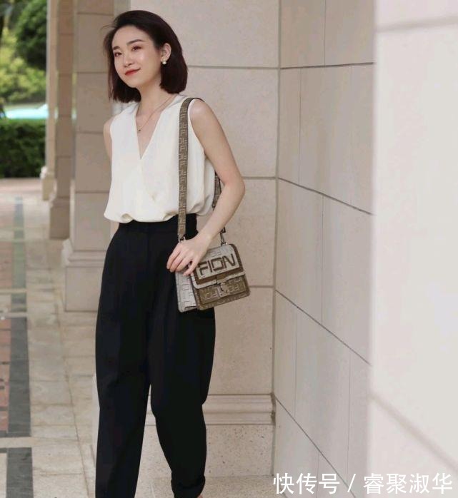 极简|拒绝太过花哨的穿搭,极简风穿搭就很高级,简约又不失温柔