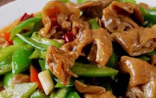 皮肤|煮小米粥时加一宝,女性可多吃,清肠排毒瘦肚子,皮肤也光滑水润