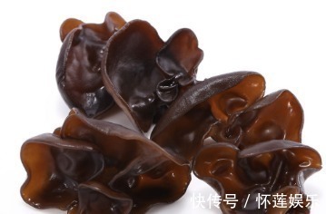 维生素e|木耳虽好,但2类人切记别吃,尤其是第二种,嘴再馋也别碰!