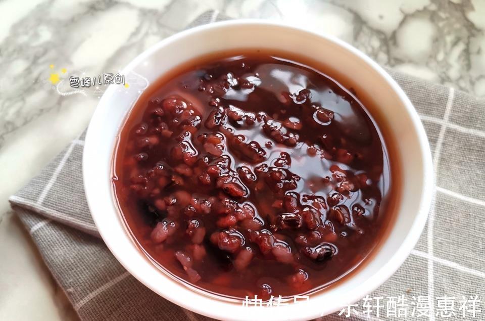 小麦仁|80多岁的奶奶常吃这粥,补血益气又排毒,每天一碗头发黑精神好
