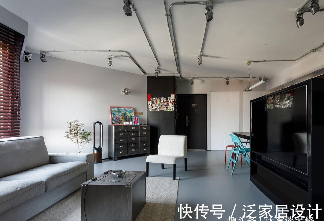沐宸|他家顶面走明管，铺水泥地，父母看后很心疼，但他却喜欢得不得了