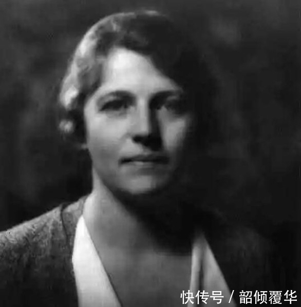 赛珍珠$赛珍珠:一生痴恋徐志摩,晚年请求访问中国遭拒,抱憾着旗袍离世