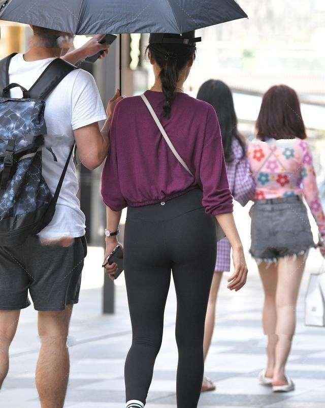 牛仔外套 长腿姑娘适合穿打底裤,简约中透着个性感,更加雅致!