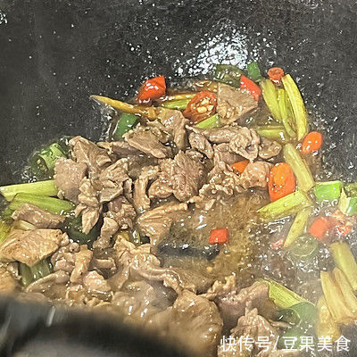 黄牛肉|鲜香下饭的小炒黄牛肉，你喜欢吗？