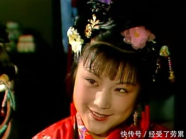 《红楼梦》里哪几个如花似玉的女子与贾宝玉的通灵宝玉有关联?