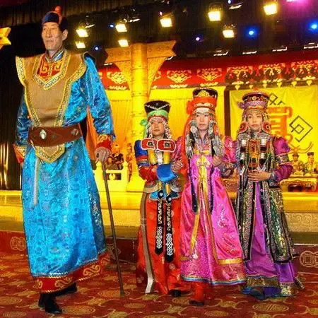 第一男|中国第一男巨人鲍喜顺:12年前不听医生建议生下儿子,如今怎样了