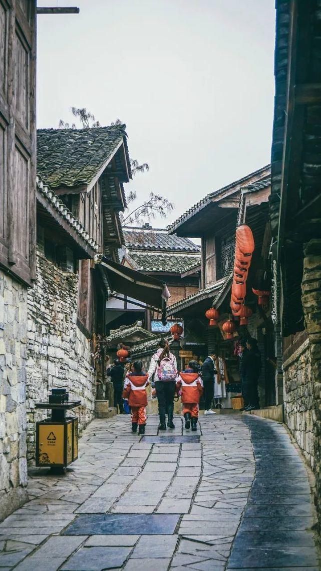 江南烟雨|25个适合一个人小住的安静古镇，累了就去走一走