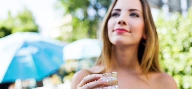 睡眠质量|祛湿最猛的,或许不是刮痧,而是四件日常小事,湿气绕路走!