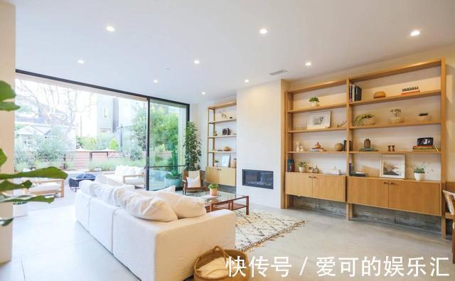 别墅|这就是别墅的优势,门前20㎡院子,二楼又是大露台,被太多人羡慕