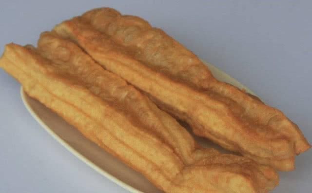 银耳|年过50岁想长寿就管住嘴,以下几种食物少吃,更利养生