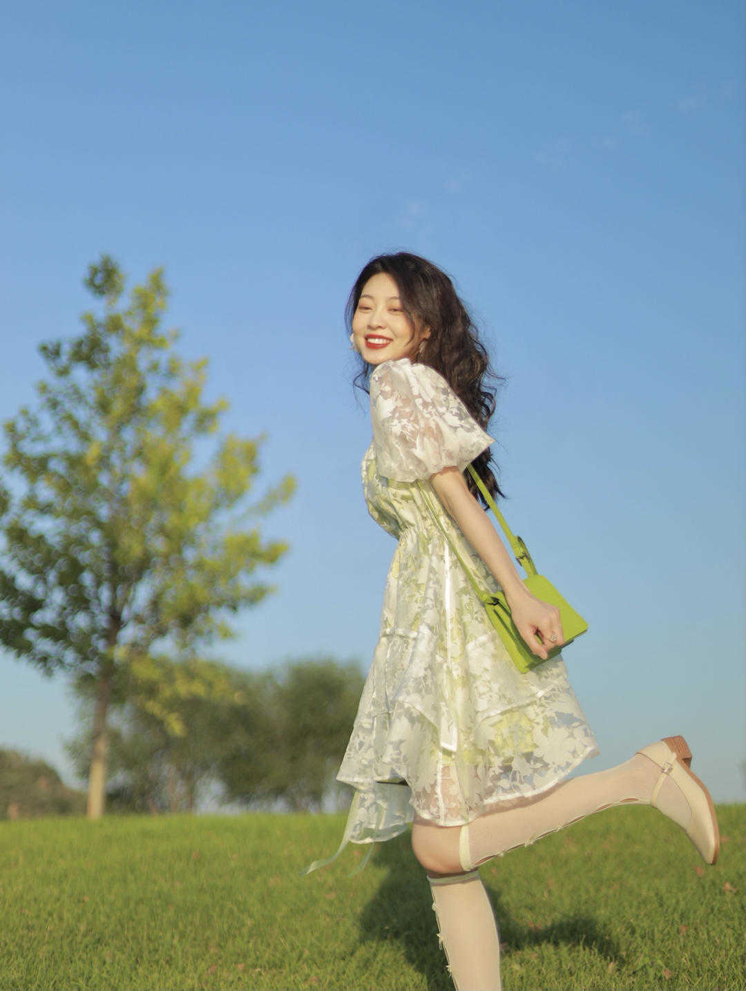 甜美|如何拥有精致少女感?看看这些减龄搭配,甜美温柔又显气质