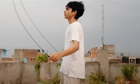 小伙|瘦小伙尝试每天跳绳2000下，坚持半个月，看跳绳效果怎么样