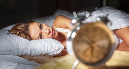 芳香甙|失眠别再傻傻的吃药了, 睡前吃点“它”, 保你一觉睡到大天亮