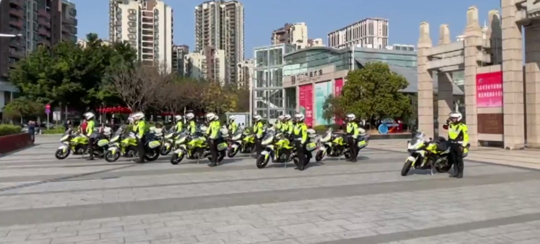 老年|多图+视频来袭！这场精彩快闪在江门多地上演，你遇到了吗？