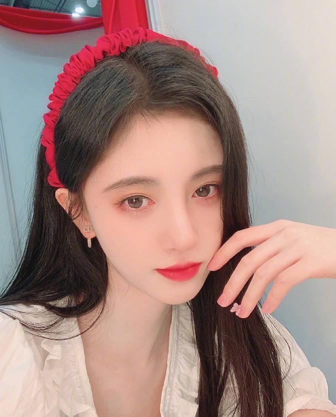 薄唇|“樱桃小嘴”已失宠了真正高颜值的女生,大多是这4种唇形
