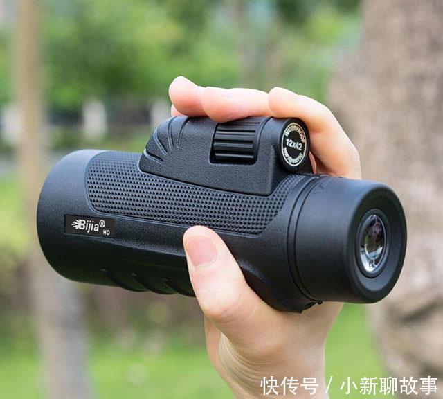 戴金链子太俗气了,今年流行这8款“随身好物”,出门新潮更有面