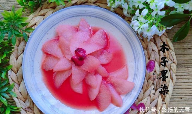 洁白|她快40岁了,皮肤洁白,不像面膜,喜欢这个甜点