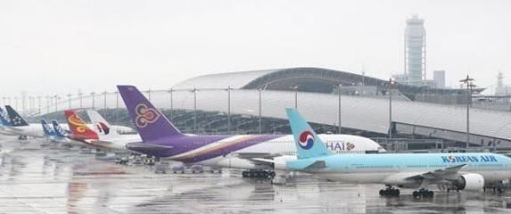 全球首个“人工岛机场”，面临下沉问题，1300亿或“打水漂”？