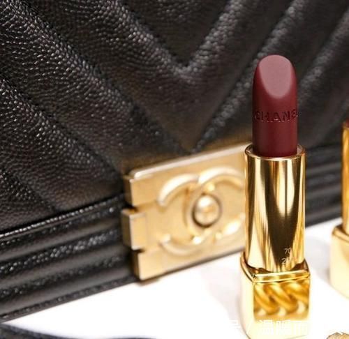 哑光 女生必备的8款口红,涂上有气质还显白,谁才是你的最爱