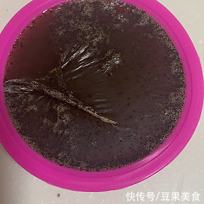 大厨教我的咖啡渣香皂的做法,果然好吃到没朋友