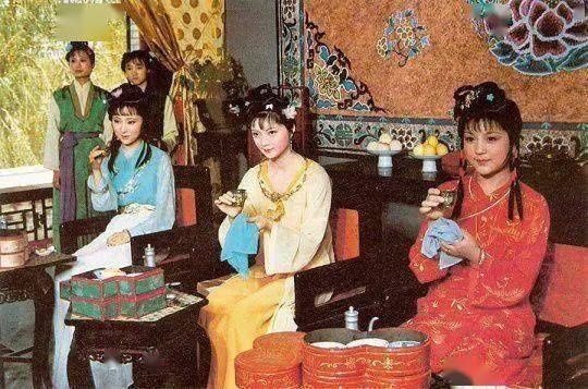 书中|《红楼梦》里排名前几的美食你最想吃哪道