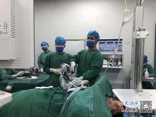 骨外科|临川区第一人民医院独立完成髓核摘除术（图）