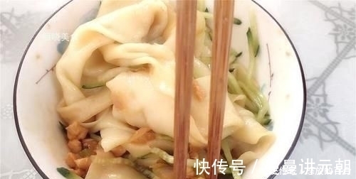 圆饼|吃了30年面食,只服这传统做法,简单好吃又解馋,给肉都不会换