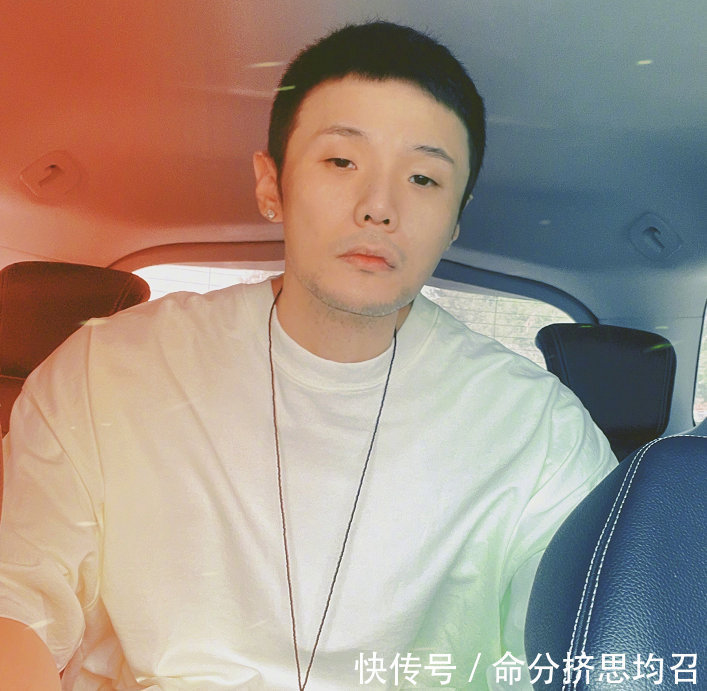 中国好声音|《中国好声音》定档，8个导师座位已定，张碧晨和吴莫愁离得很远