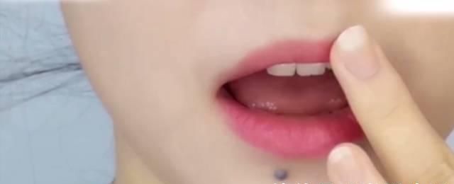 哑光唇 口红太贵?姑娘只用了1支口红 画出了8种唇色!