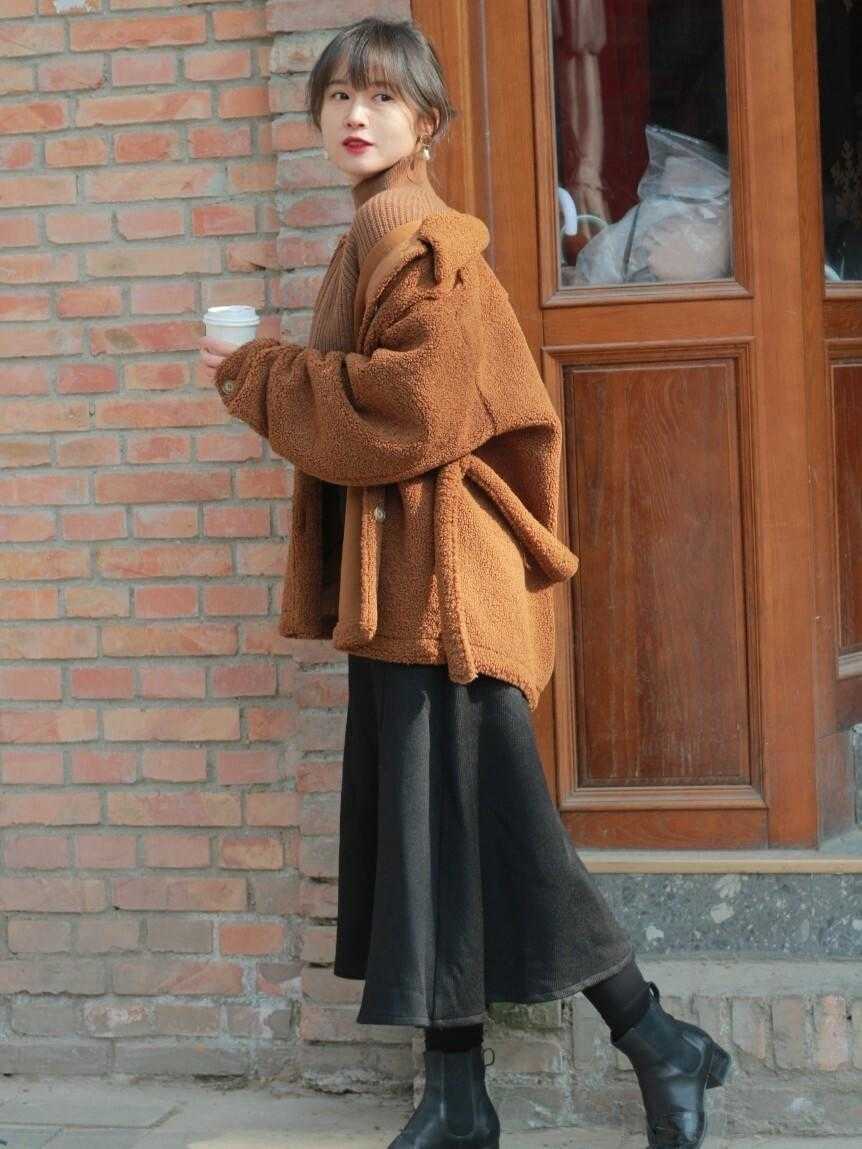 保暖|上身不臃肿!百搭还保暖的“摇粒绒”外套火了,让你穿上不想脱