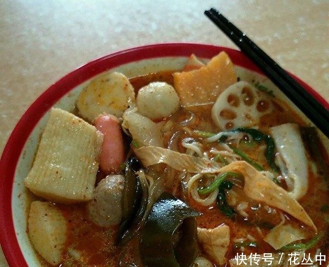 小吃|这4种烂大街的小吃,第3种堪比“地沟油”,最后一种女生戒不掉