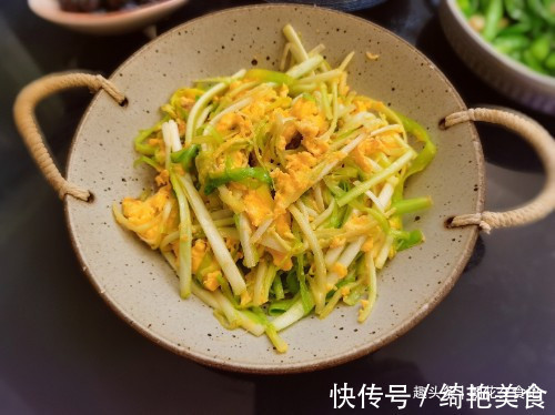 一地鸡毛|晚餐3个菜花了22元，朋友圈评价：这个妈妈会过日子！